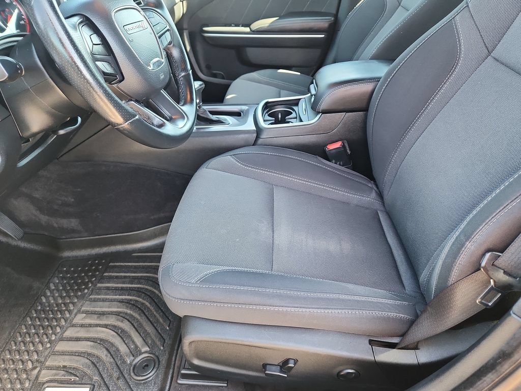 Used 2019 Dodge Charger SXT AWD/4WD image 9
