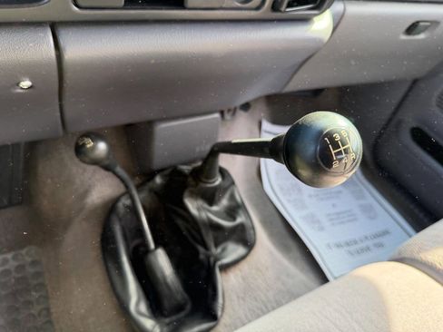 Used 1997 Dodge Ram 2500 Truck 4x4 Club Cab image 4