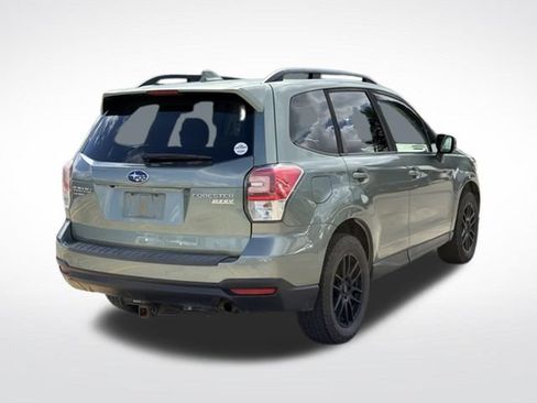Used 2017 Subaru Forester 2.5i Premium w/ Popular Package #1A AWD/4WD image 8