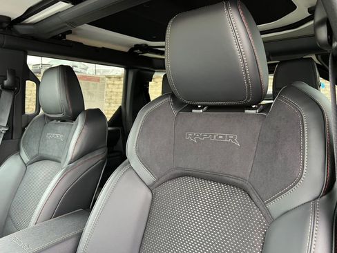 New 2025 Ford Bronco Raptor image 13