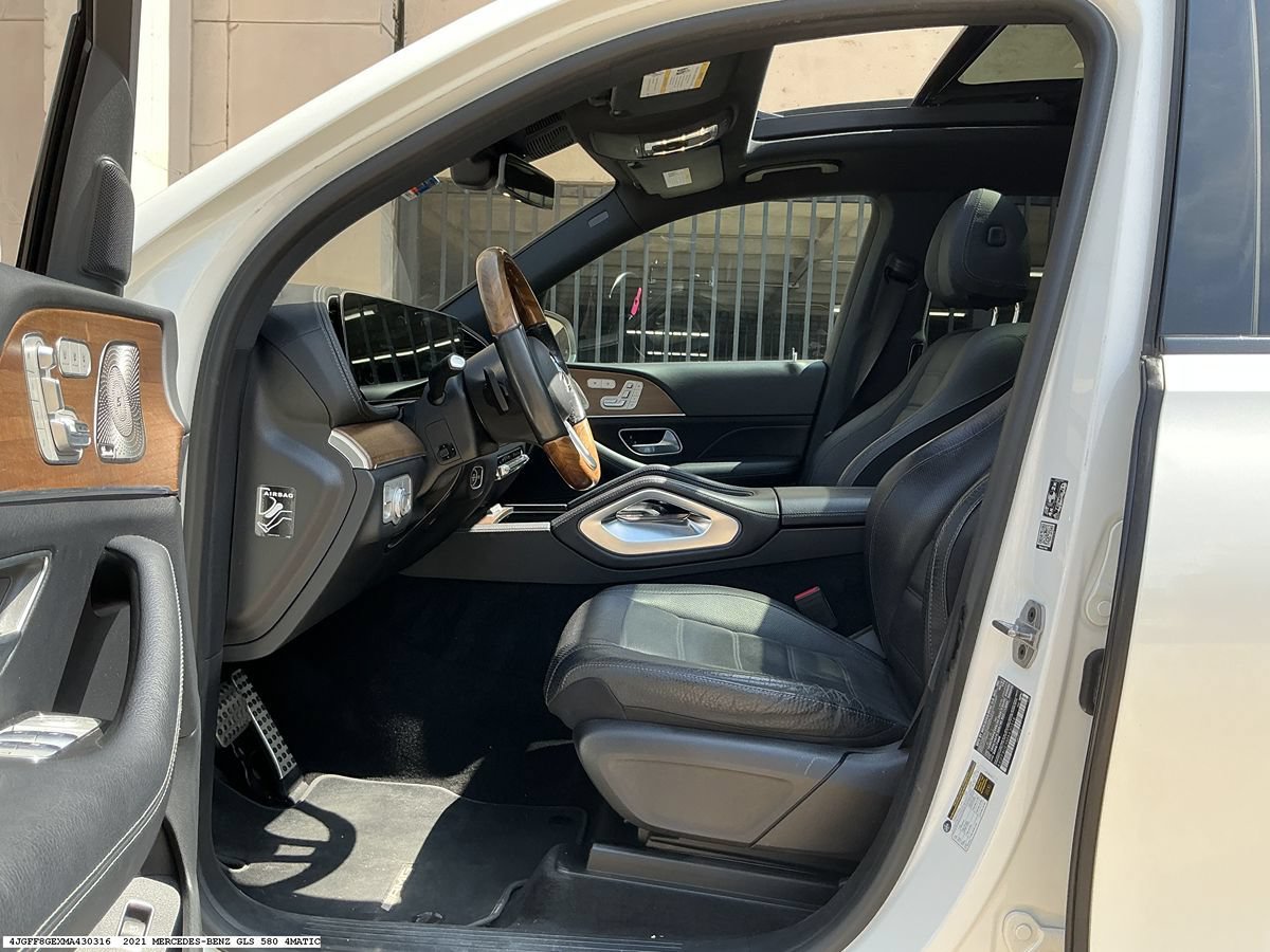 Used 2021 Mercedes-Benz GLS 580 4MATIC image 9