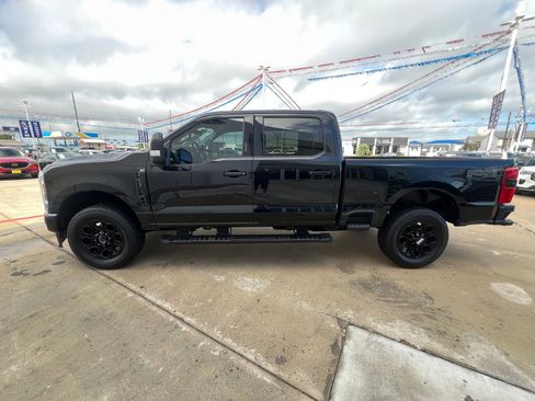 Used 2024 Ford F250 XLT w/ Black Appearance Package AWD/4WD image 6