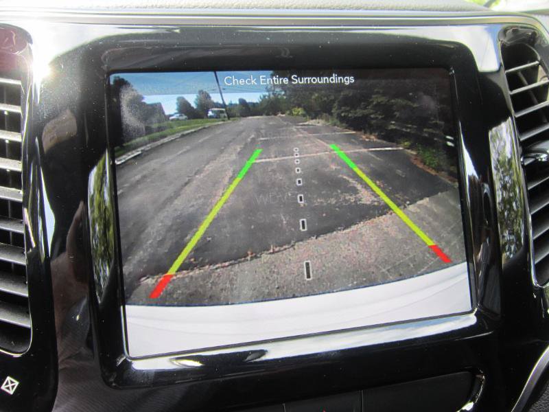Used 2019 Jeep Cherokee High Altitude AWD/4WD image 7