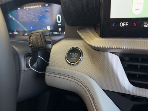 New 2026 Ford Explorer Active w/ Active Comfort Package image 48