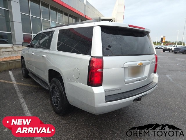 Used 2018 Chevrolet Suburban LT AWD/4WD image 3