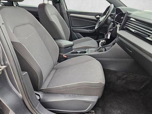 Used 2025 Volkswagen Jetta Sport FWD image 19