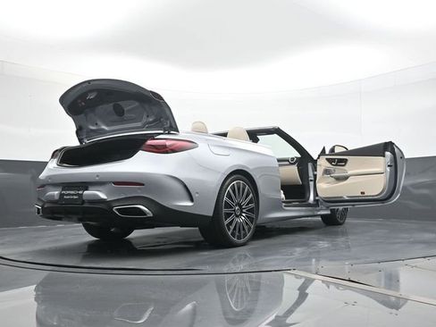 Used 2024 Mercedes-Benz CLE 300 4MATIC Cabriolet image 21