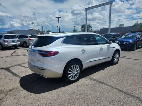 Used 2018 Buick Enclave Premium FWD image 10
