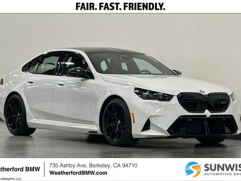 Used 2025 BMW M5 w/ Carbon Package AWD/4WD image 1