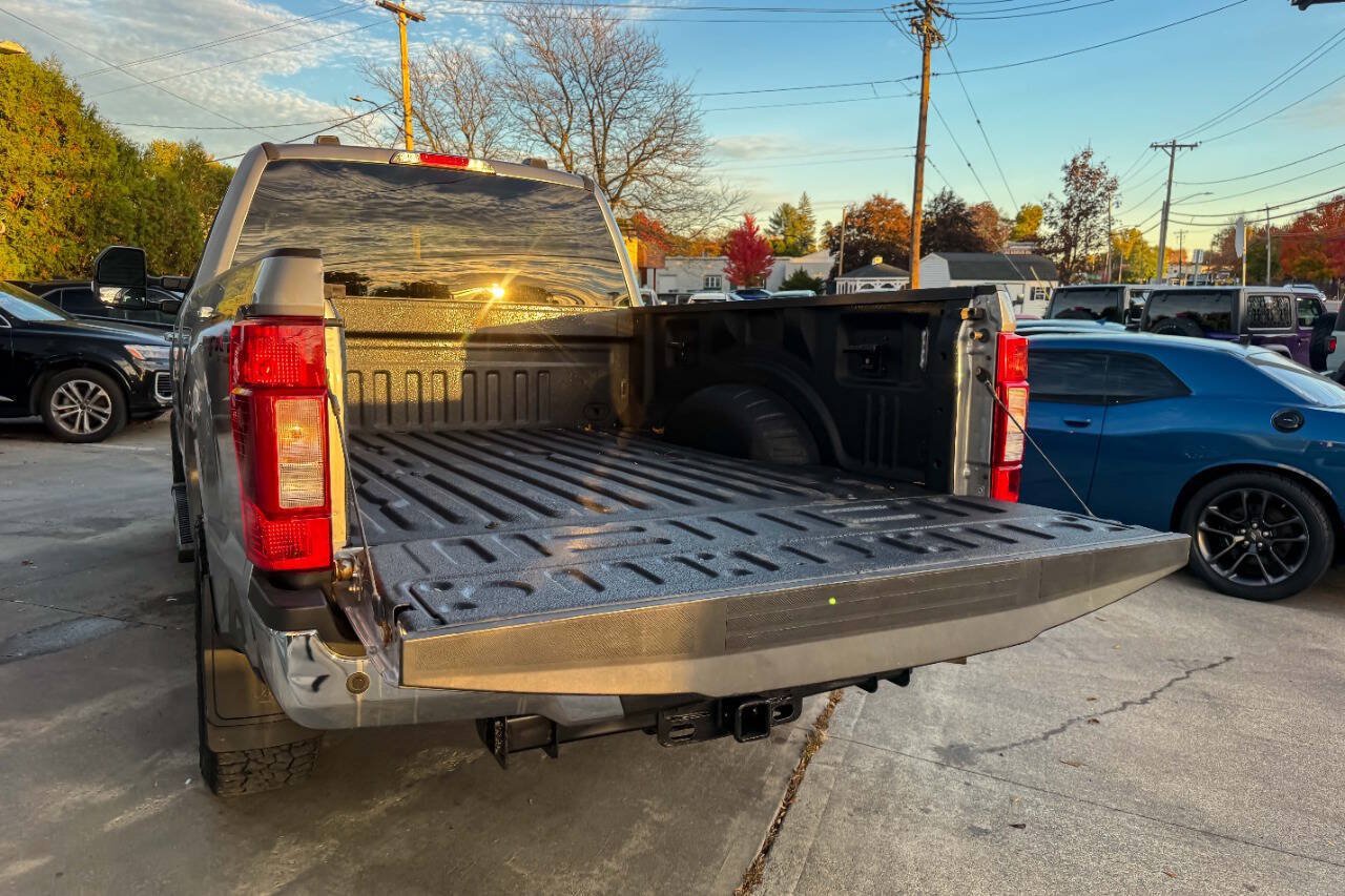 Used 2020 Ford F350 XLT w/ XLT Premium Package AWD/4WD image 17