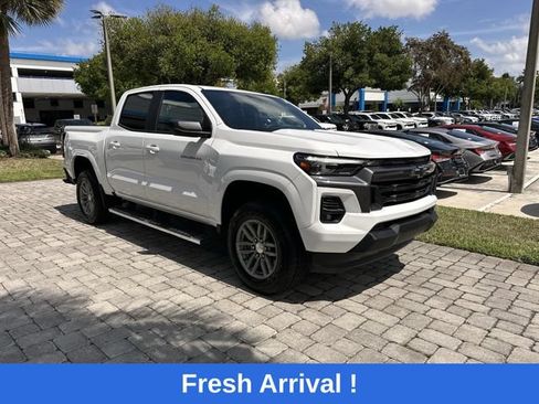 Used 2023 Chevrolet Colorado LT w/ LT Convenience Package III RWD image 16