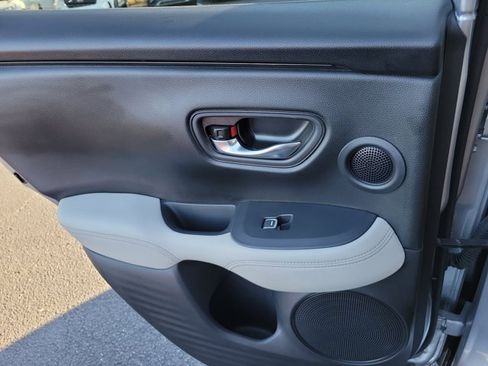 Certified 2024 Honda HR-V EX-L image 15