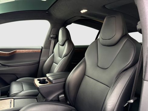 Used 2018 Tesla Model X 75D AWD/4WD image 23