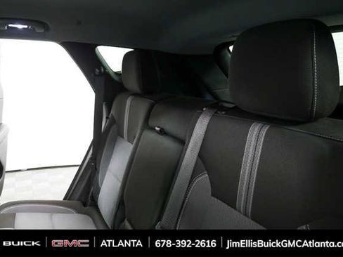 Used 2025 Chevrolet Blazer LT FWD image 19