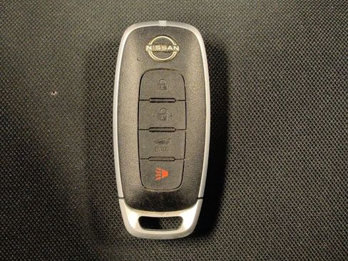 Used 2023 Nissan Versa SV FWD image 32