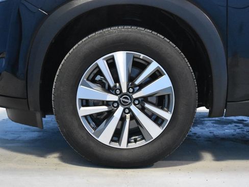 Certified 2025 Nissan Pathfinder SL image 22