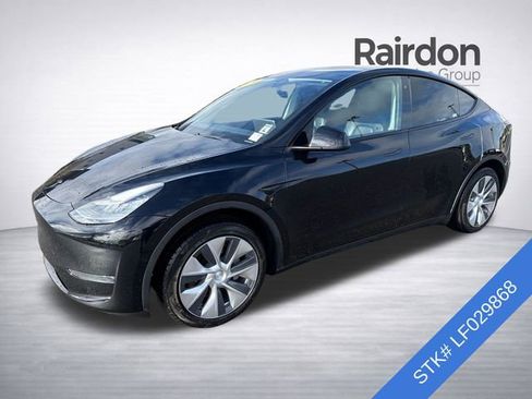 Used 2020 Tesla Model Y Long Range image 3