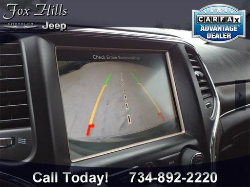 Used 2014 Jeep Grand Cherokee Limited image 22