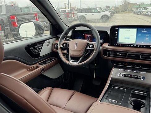 New 2026 Lincoln Aviator Reserve image 18