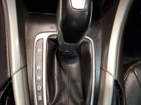 Used 2014 Ford Fusion SE w/ Equipment Group 202A image 25