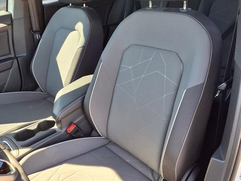 Used 2025 Volkswagen Jetta Sport image 7