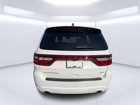 Used 2023 Dodge Durango GT image 4