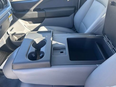 New 2024 Ford F550 4x4 Regular Cab Super Duty image 18