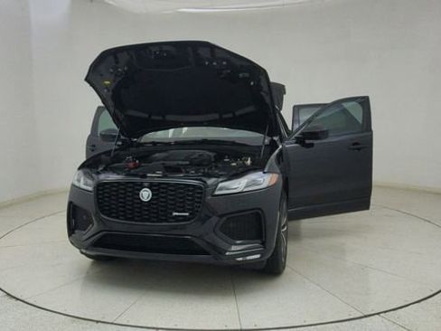 Used 2025 Jaguar F-PACE R-Dynamic S image 73