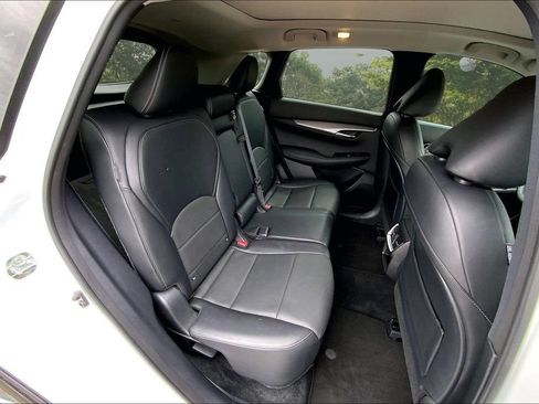 Used 2023 INFINITI QX50 Luxe FWD image 25