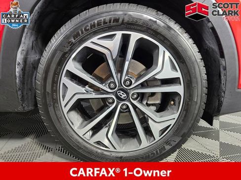 Used 2019 Hyundai Santa Fe Limited FWD image 12