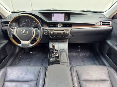 Used 2013 Lexus ES 350 w/ Luxury Pkg FWD image 12