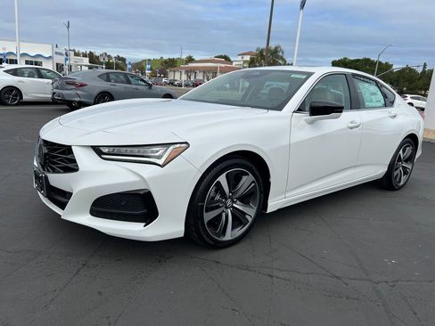 Certified 2025 Acura TLX w/ Technology Package image 4