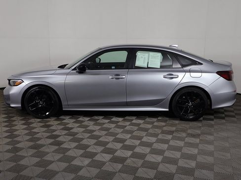 Used 2025 Honda Civic Sport image 15