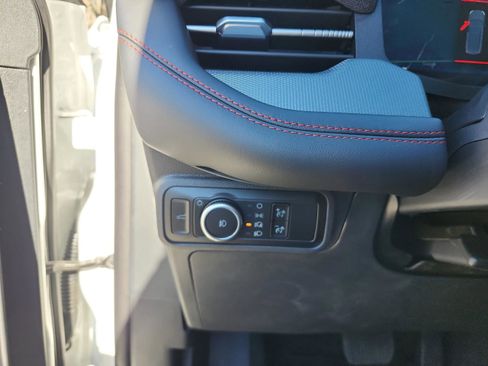 New 2025 Ford Explorer ST-Line w/ Premium Package image 12