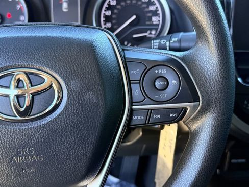 Used 2023 Toyota Camry LE image 28