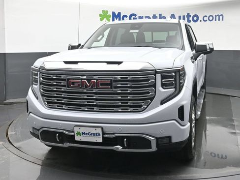 Used 2026 GMC Sierra 1500 Denali w/ Technology Package AWD/4WD image 6
