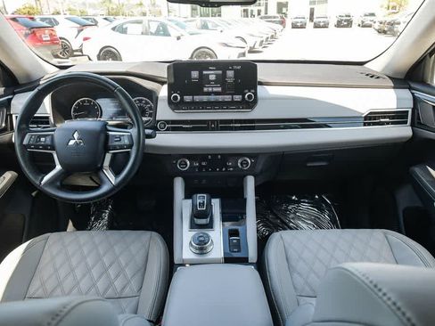 Used 2022 Mitsubishi Outlander SEL FWD image 14