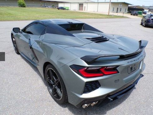Used 2024 Chevrolet Corvette Stingray Premium Conv w/ Z51 Performance Package RWD image 2