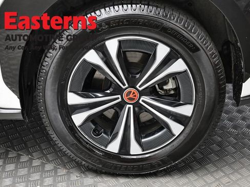 Used 2023 Toyota bZ4X XLE w/ Weather Package image 8