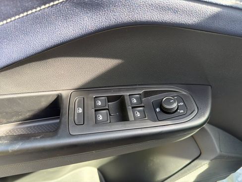 New 2026 Volkswagen Taos SEL AWD/4WD image 16
