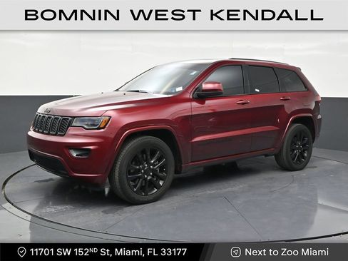 Used 2021 Jeep Grand Cherokee Laredo X RWD image 1
