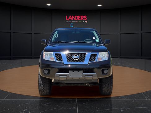 Used 2018 Nissan Frontier SV RWD image 6