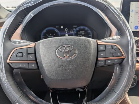 New 2026 Toyota Grand Highlander AWD Hybrid image 19