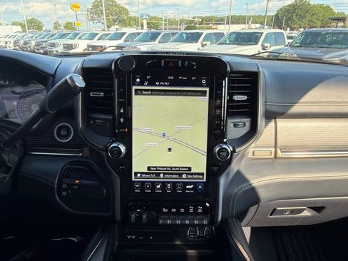 Used 2019 RAM 2500 Limited AWD/4WD image 32