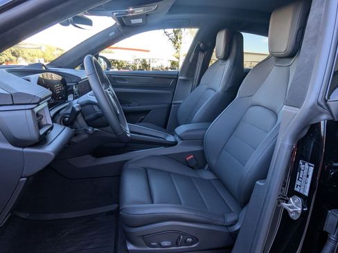 New 2025 Porsche Macan Turbo Electric image 5