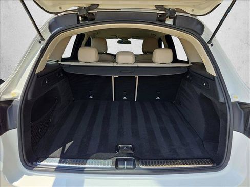 Used 2019 Mercedes-Benz GLC 300 image 6