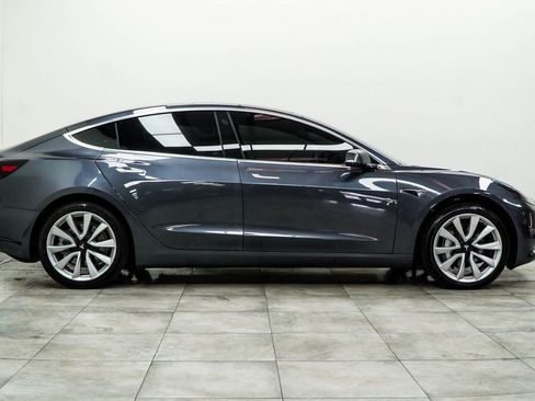 Used 2019 Tesla Model 3 Mid Range image 10