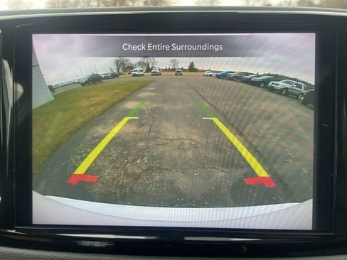 Used 2024 Chrysler Pacifica Touring-L FWD image 28