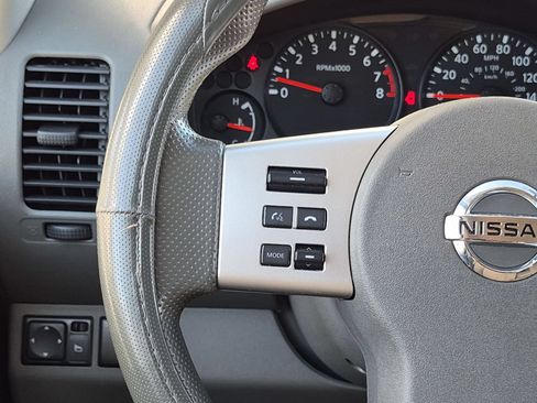 Used 2020 Nissan Frontier SV RWD image 15