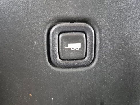 Used 2015 Chevrolet Express 2500 image 24